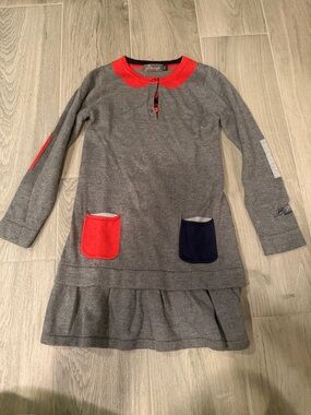Jean Bourget Girls Gray Dress with Red and Blue Pockets Size 5A